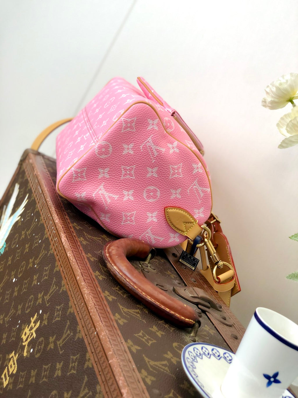Louis Vuitton Women's Fashion Classic Cherry Blossom Pink Logo Zipper Closure Leather Shoulder Bag Handbags In Small Medium And Large Sizes Crossbody Bag Bags #78657