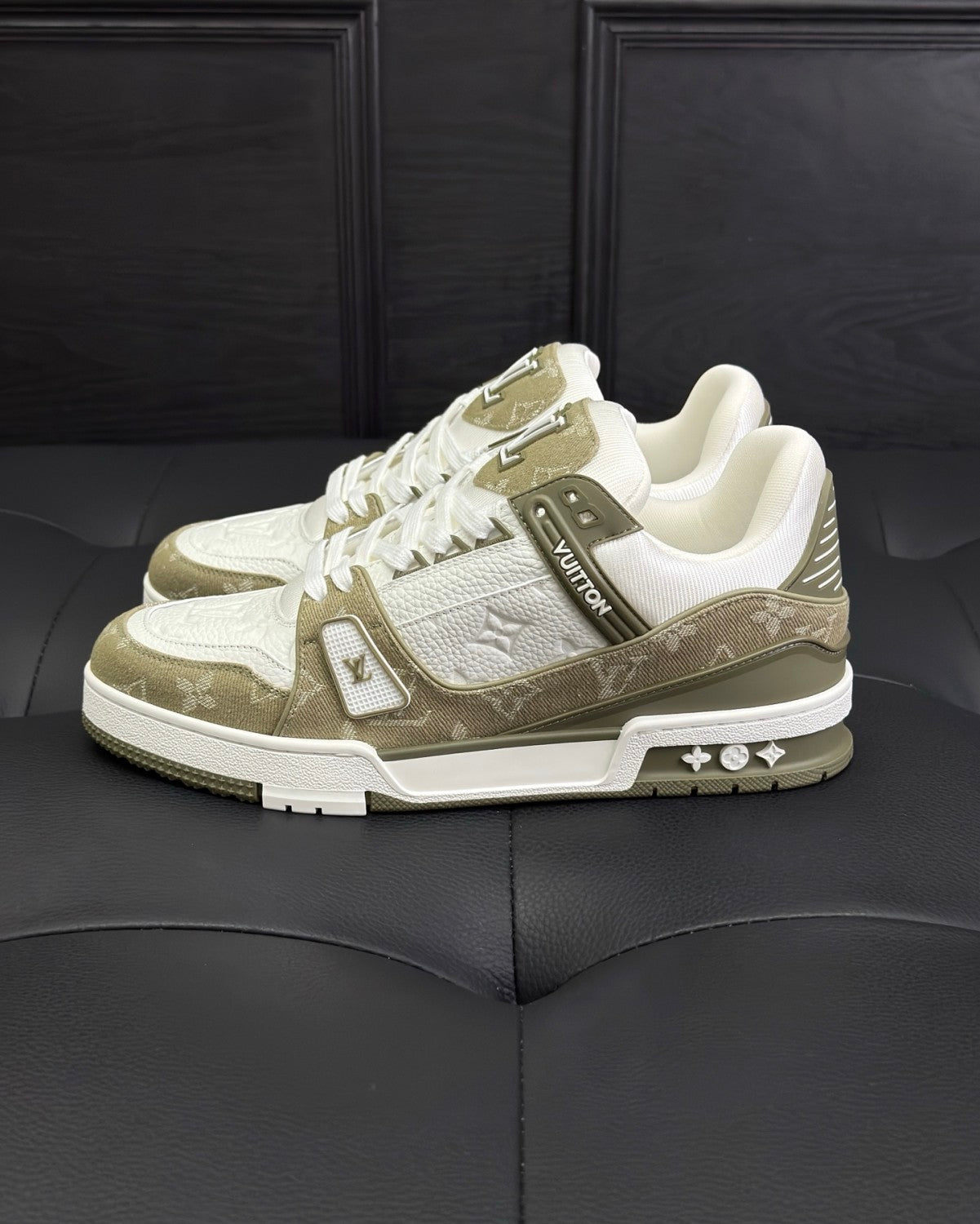 Louis Vuitton LV Trainer Sneakers Monogram Denim Men's And Women's Spring Summer Fashion Exquisite Trend Casual Sneakers Lace-up Low-top Shoes #81436