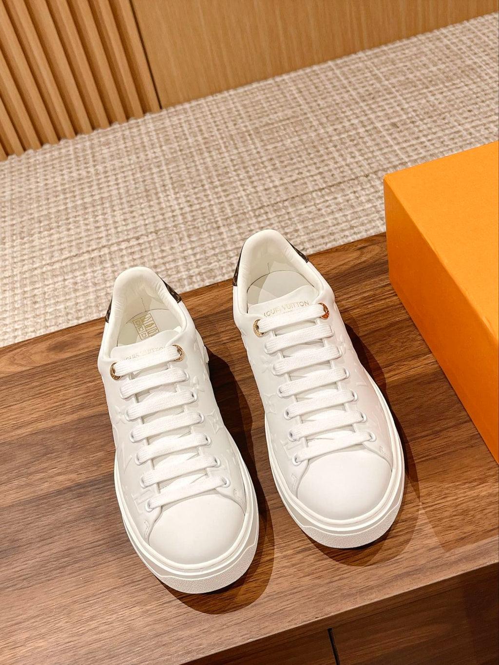Louis Vuitton Time Out Women's Solid Color Letter Print Leather Low-Top Lace-Up Casual Shoes #77748