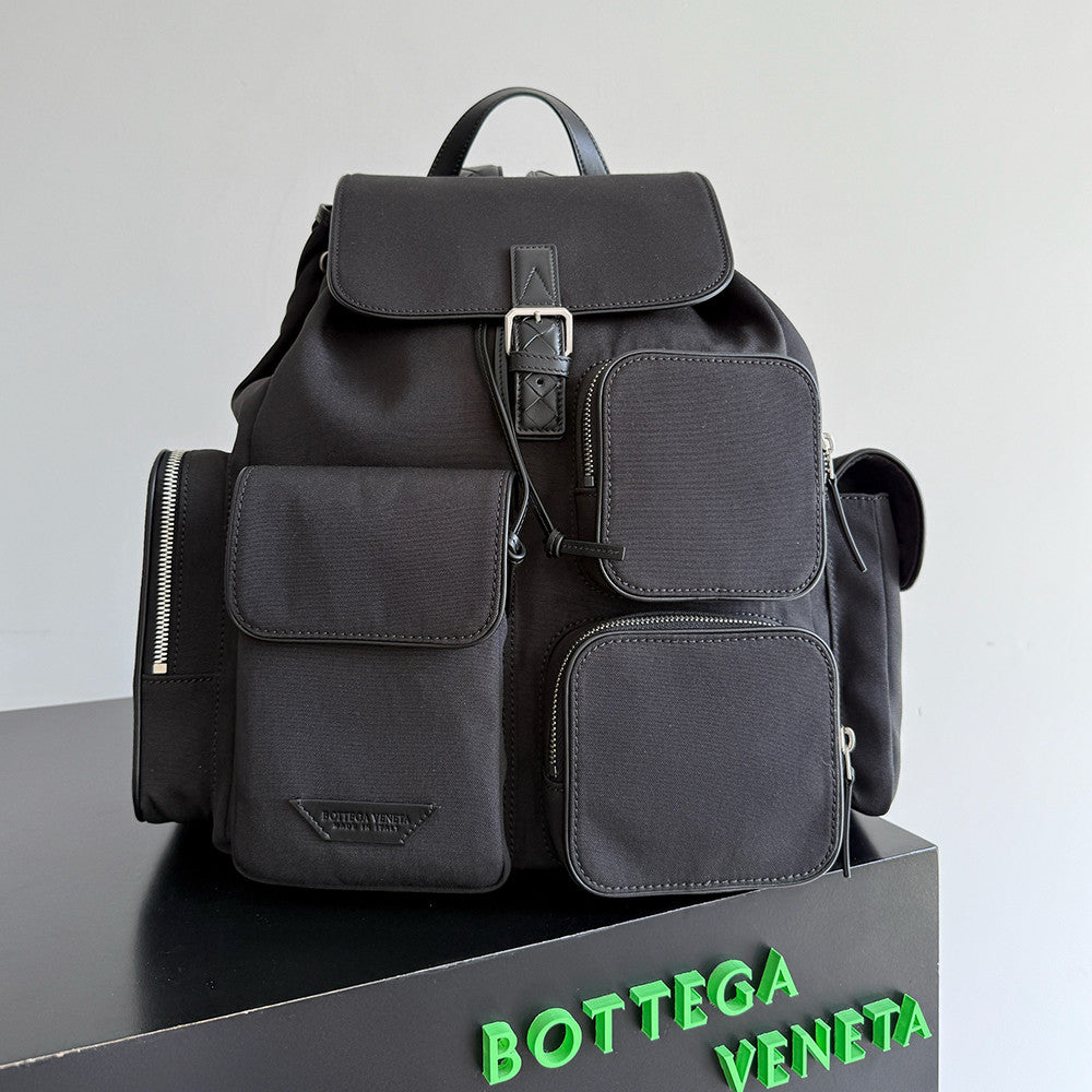 BOTTEGA VENETA  Crossroad Multi-Pocket Backpack Leather Label Nylon Shoulder Bag #332330