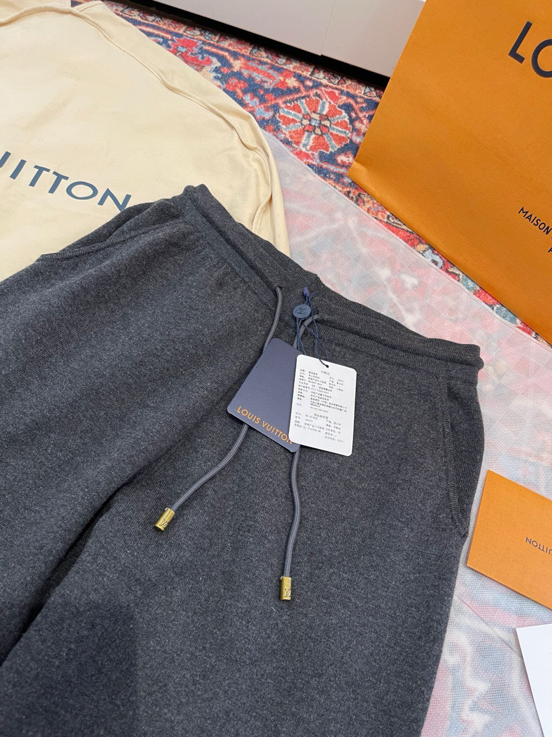 Louis Vuitton Men's Spring & Autumn Solid Color Reversible Jacquard Wool Knit Casual Pants #75175
