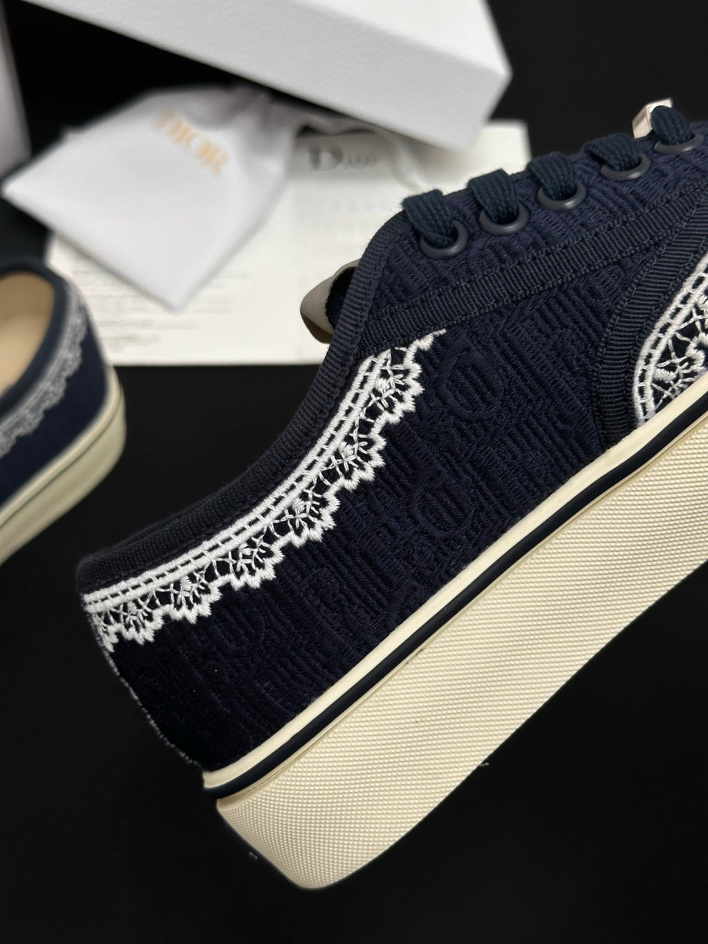Dior Saltwind Round Toe Lace-up Embroidery Colorful Lace Low-top Canvas Shoes #380451