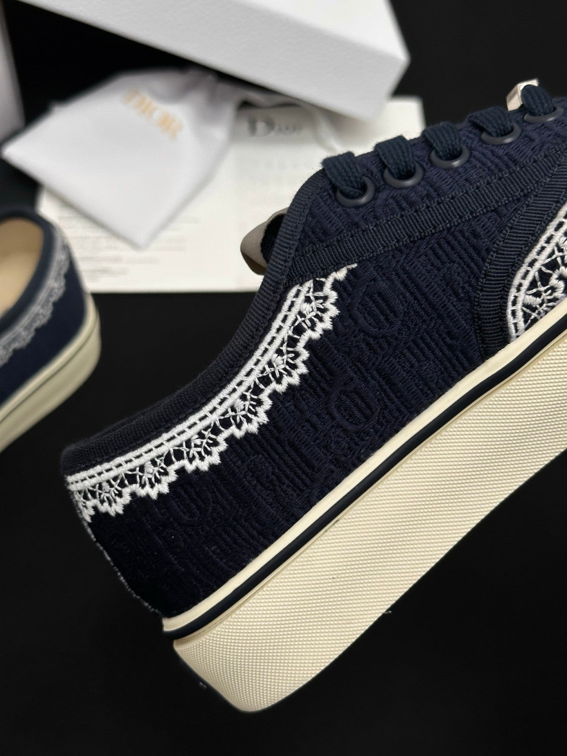 Dior Saltwind Round Toe Lace-up Embroidery Colorful Lace Low-top Canvas Shoes #380451