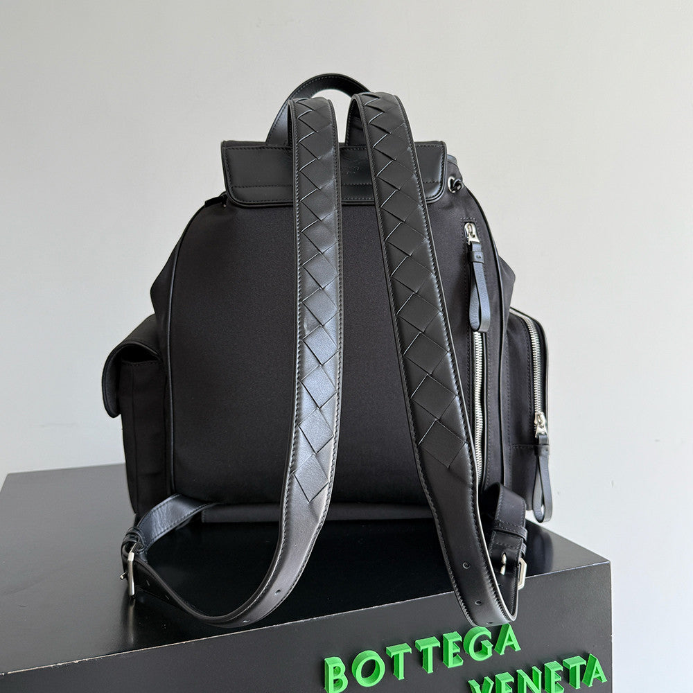 BOTTEGA VENETA  Crossroad Multi-Pocket Backpack Leather Label Nylon Shoulder Bag #332330