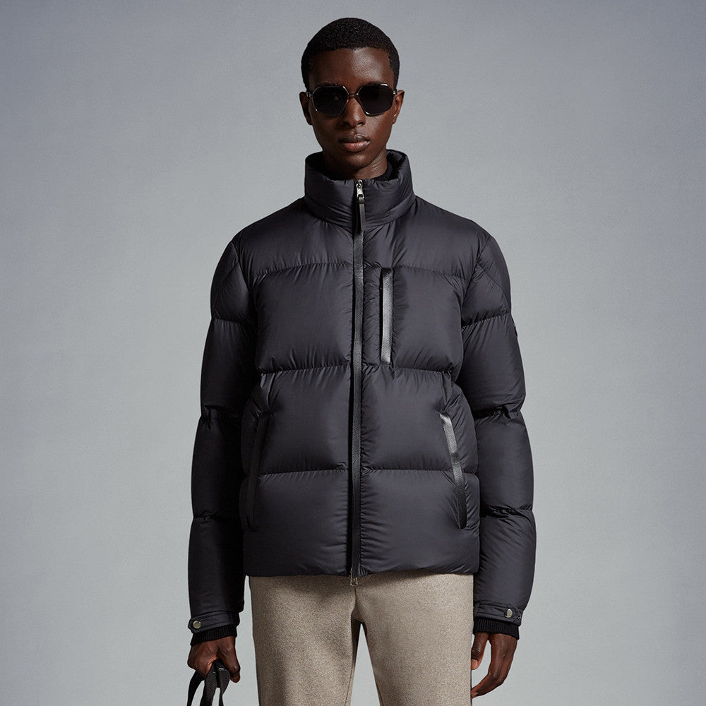 Moncler Besbre Short Down Jacket #336609
