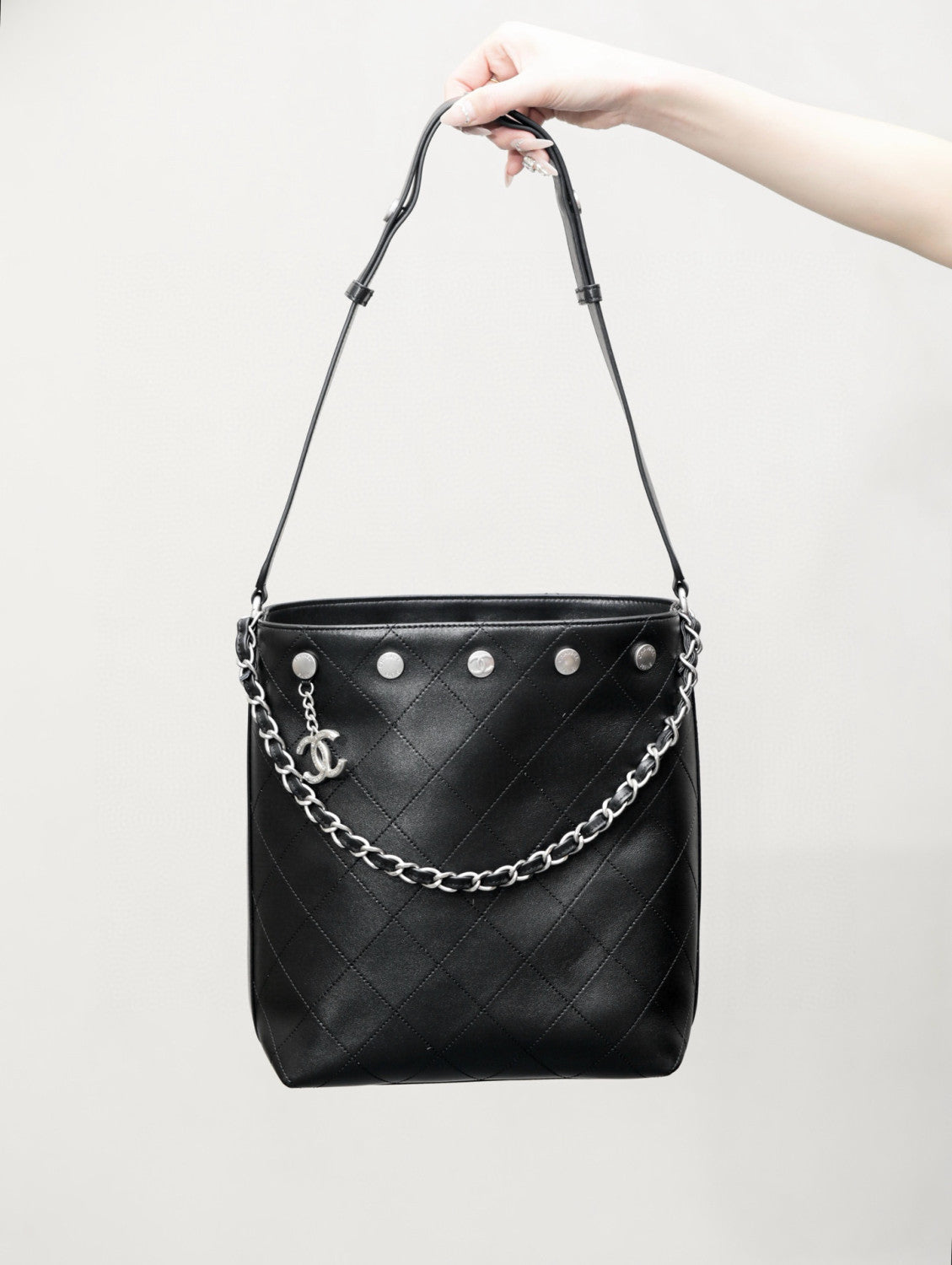 Chanel Women's Letter Logo Lattice Drawstring Closure Calfskin Mini Shoulder Crossbody Bag Bags #75892