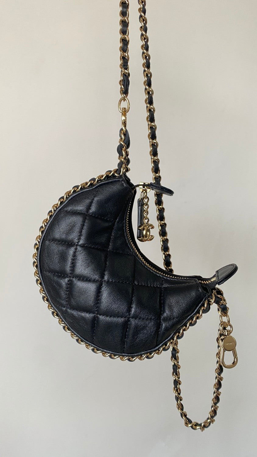 Chanel Diamond Chain Moon Bag Fashionable and Versatile Shoulder Crossbody Bag #332644