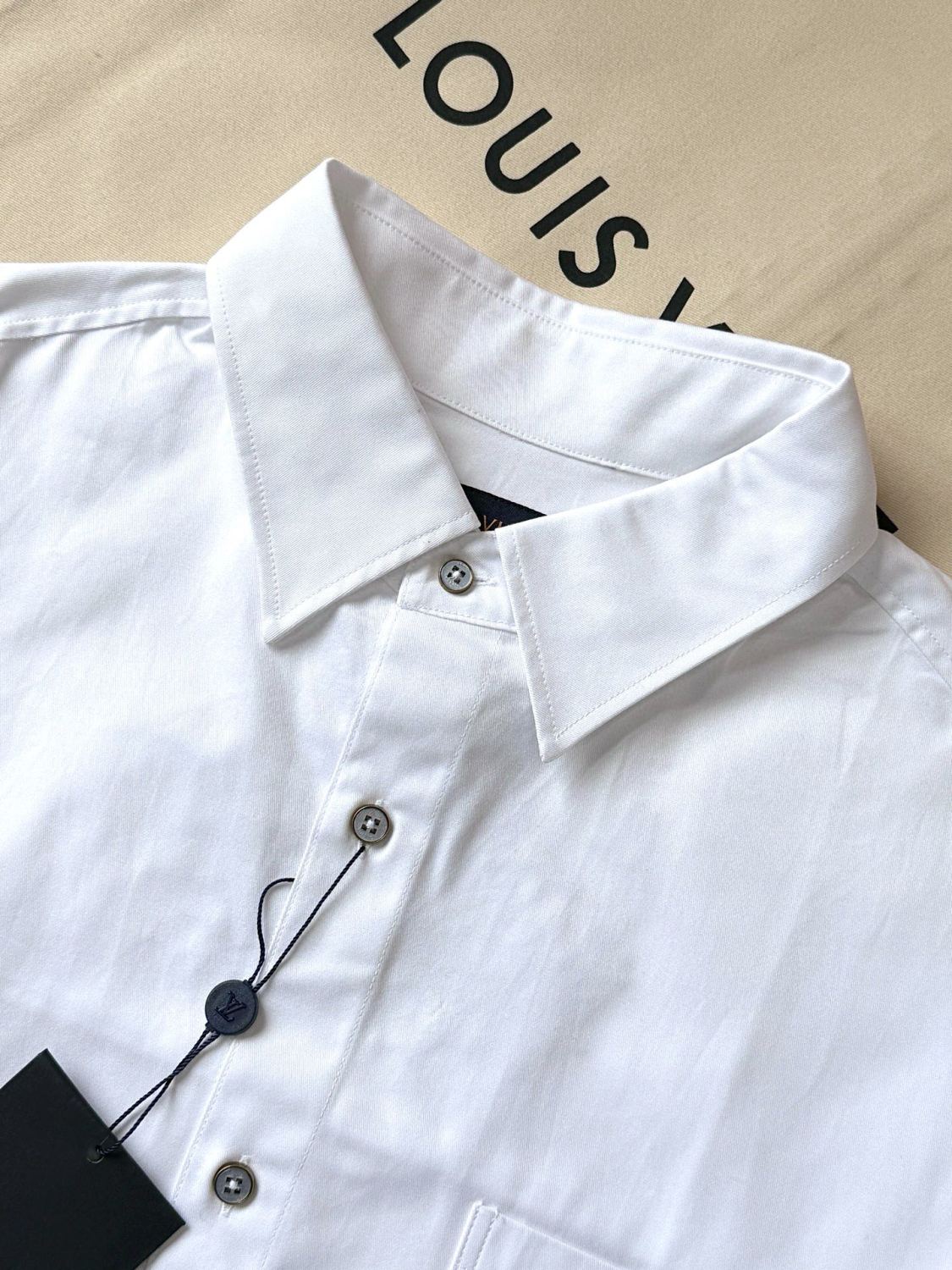 Louis Vuitton Men's Summer Casual Collared Single Breasted Letter Embroidered Short Sleeved Shirt #78427