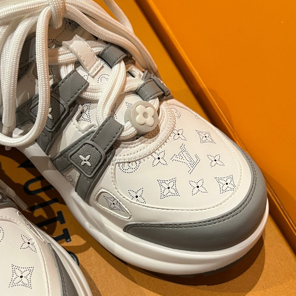 Louis Vuitton LV Archlight Women's Spring and Summer One Foot Stirrup Casual Low Top Lace Up Sneakers Shoes #76659