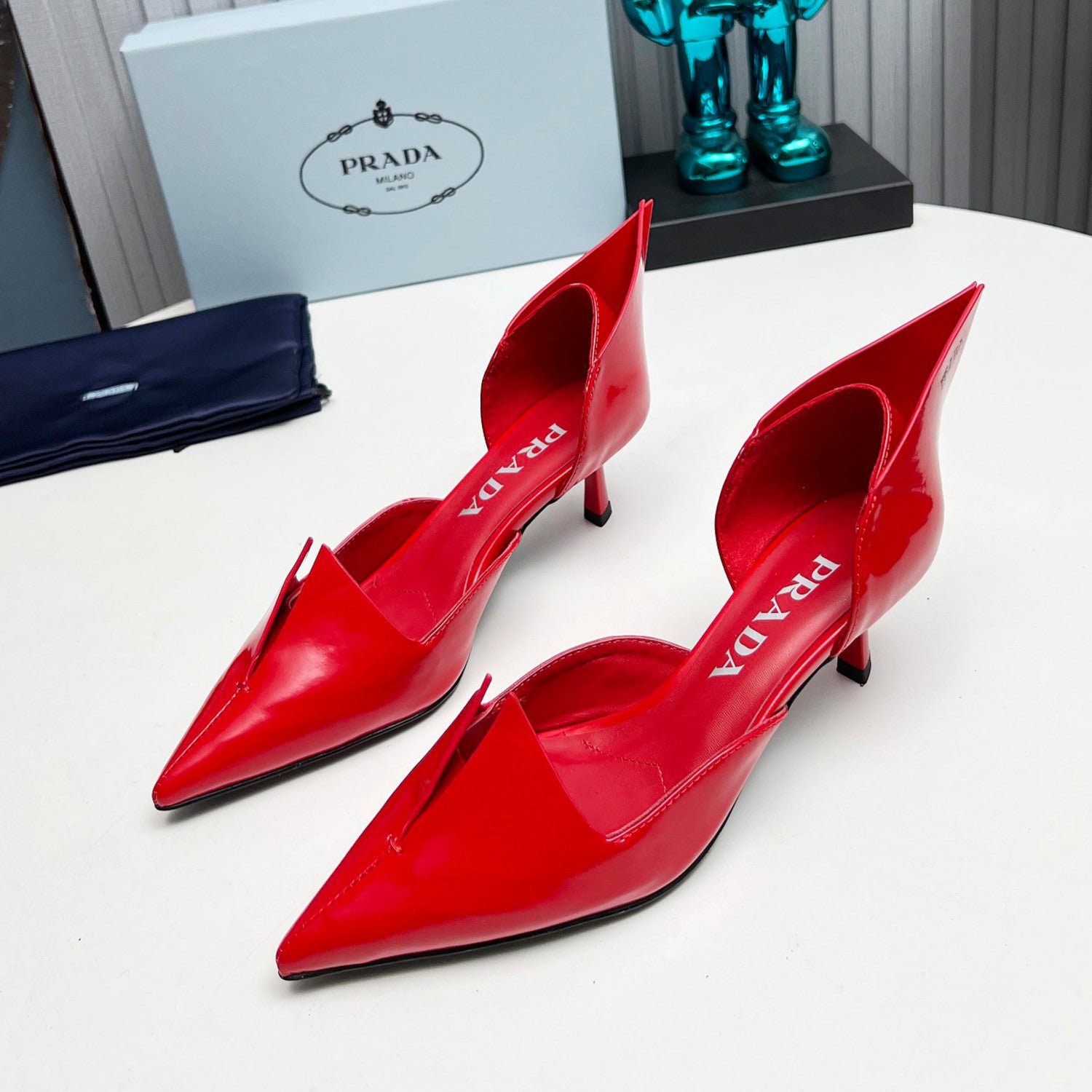 Prada Two-tone Brushed Leather Pumps Fashionable And Luxurious Pointed-toe High Heels  Shoes With Elegant Heel Height Of 5.5 Cm #81395