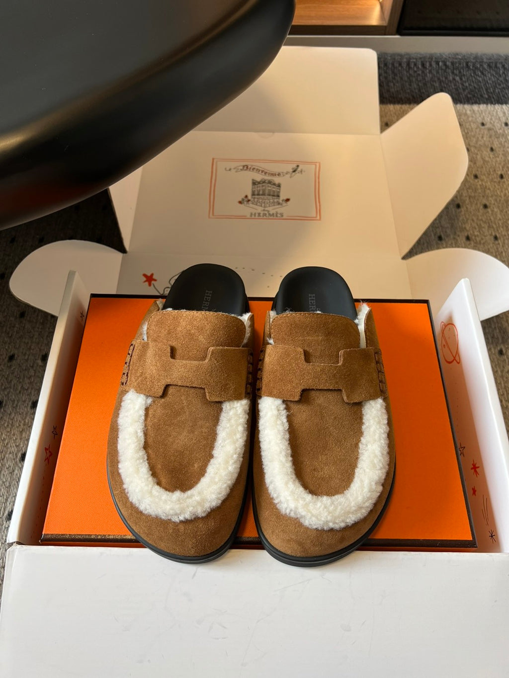 Hermes Men's And Women's Winter Boken Shoes Round Toe Flat Heel Slippers Solid Color Suede Mule Go Shoes #81519