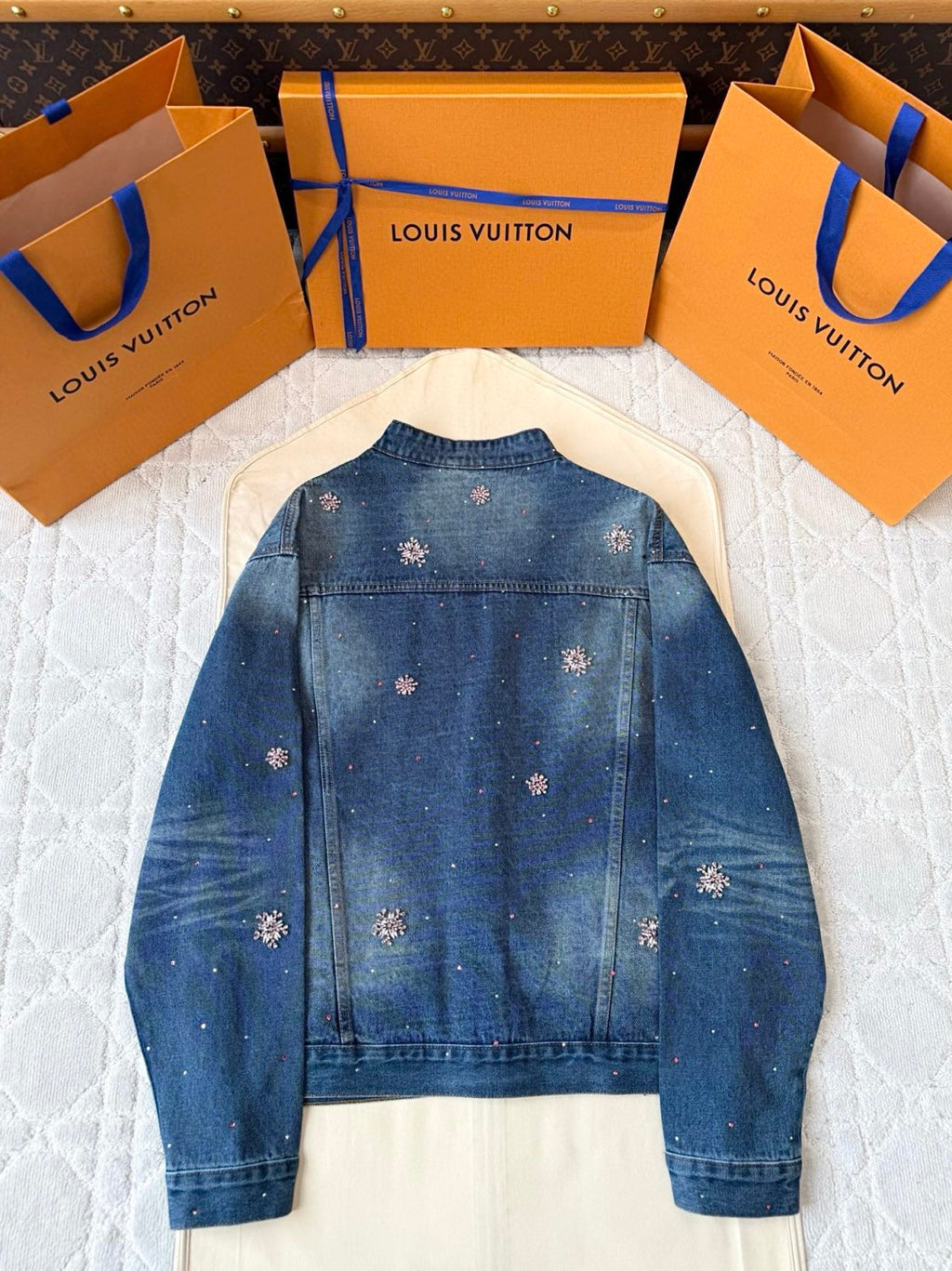 Louis Vuitton Men's and Women's Fashion Casual V Neck Embroidered Kimono Style Long Sleeve Denim Jacket  Embroidered Workwear Denim Shorts Suit Set #78735