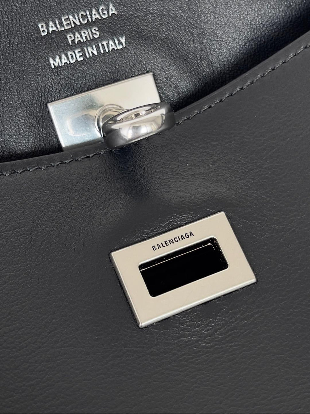 Balenciaga Women's Bel Air Leather Shoulder Bag Casual Hobo Bag Bags Solid Color Handbag Bag 8110182ABAV1000 Ngvp #9928