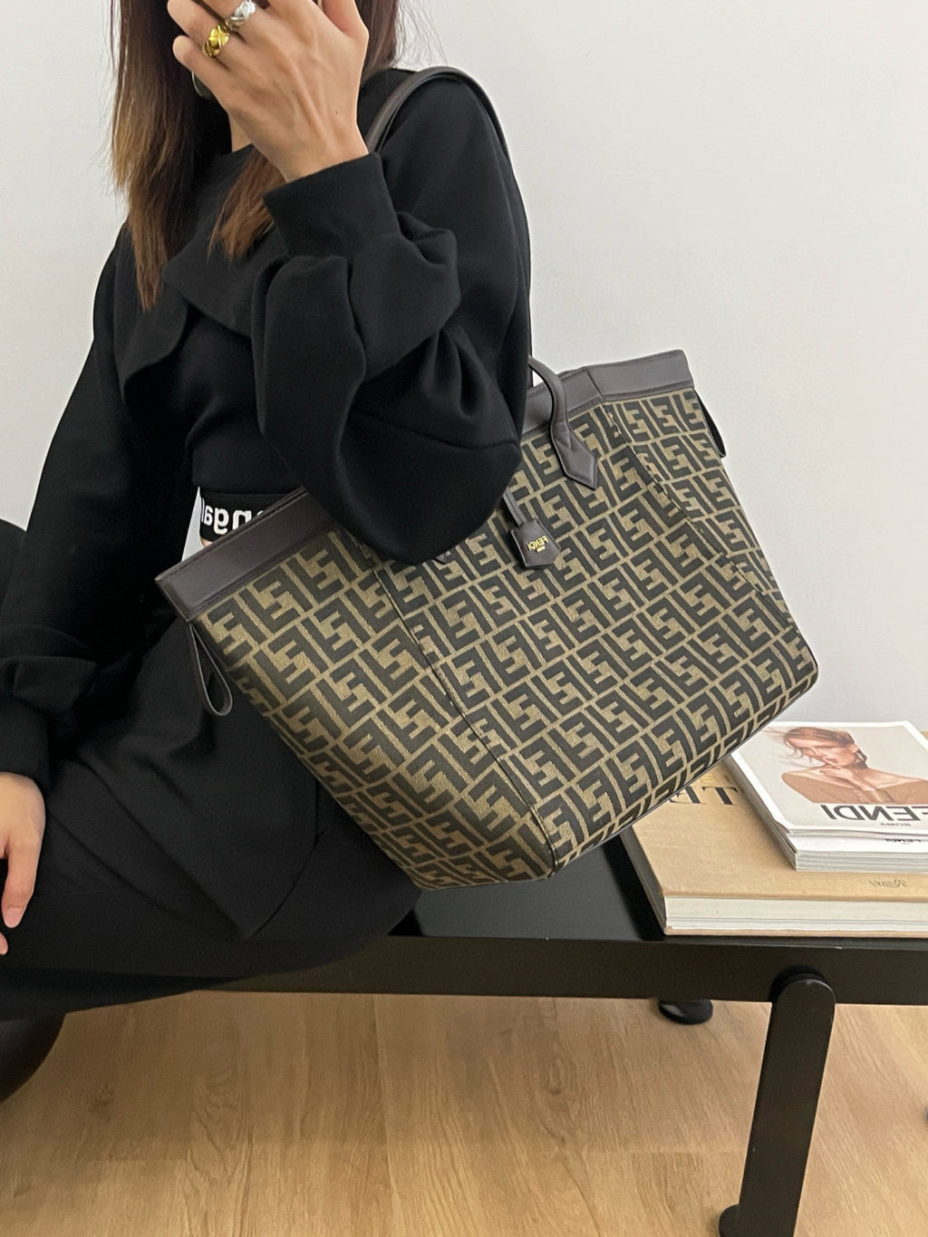 Fendi Origami Medium Handbag Brown FF Jacquard Fabric Handbag Women's Luxury Trend Clutch Temperament Fashion Bag Bags 8BS083AFPMF1GL7  #81635