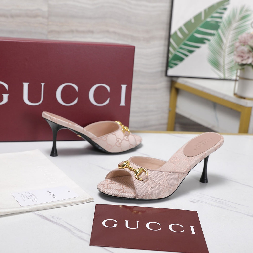 Gucci Leather Chain Decorated High Heel Sandals #387634