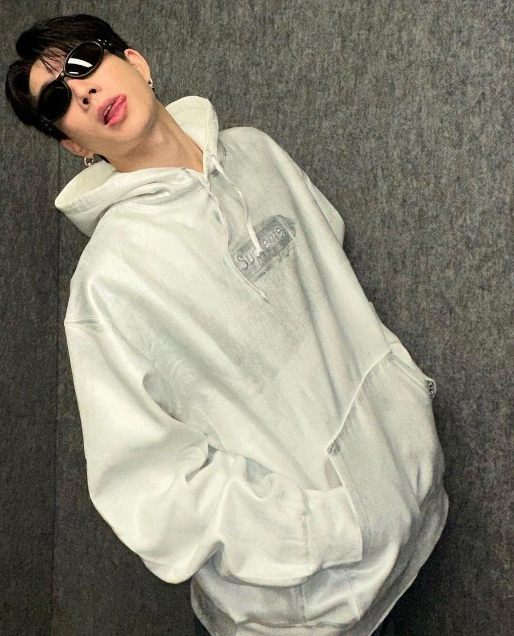 SUPREME/MM6 MAISON MARGIELA Men's and Women's Spring and Autumn Tie-Dye Washed Logo Solid Color Pocket Hooded Sweatshirt Pullover #73148