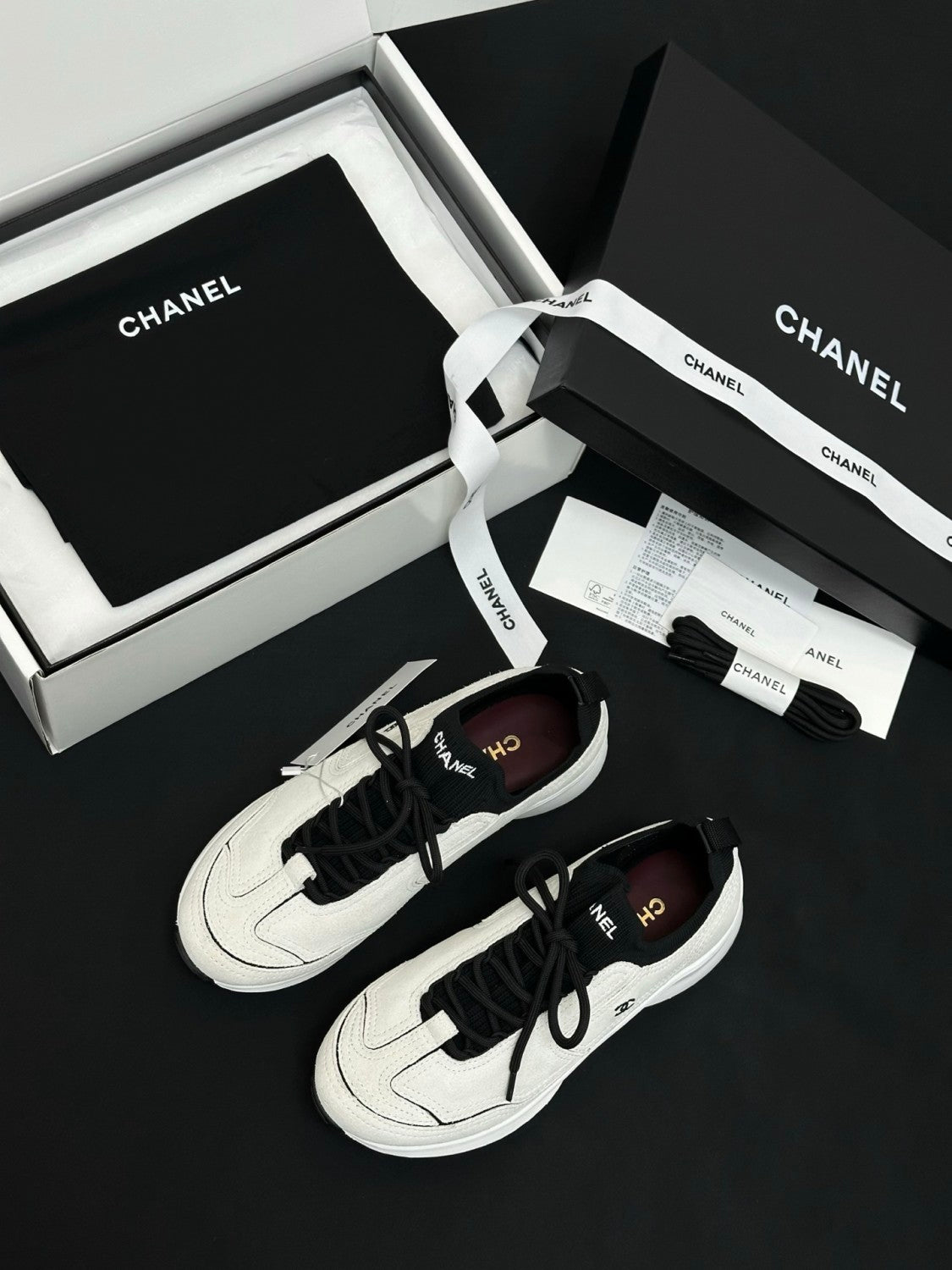 Chanel Cc Retro Casual Sneakers #387599