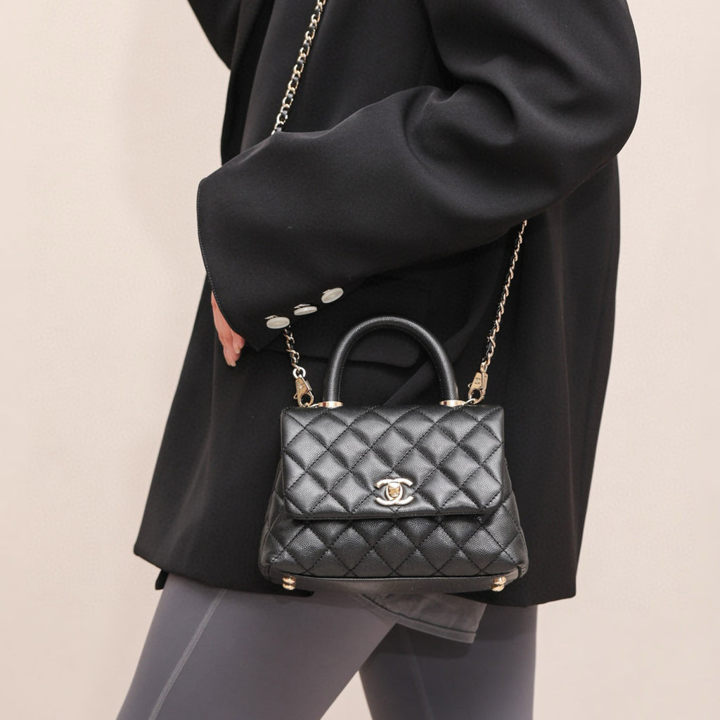 Chanel COCO Handle 16 Classic Logo Black Gold Leather Caviar Chain Shoulder Crossbody Mini Small Medium Women's Spring Summer Black Bag Bags #81386