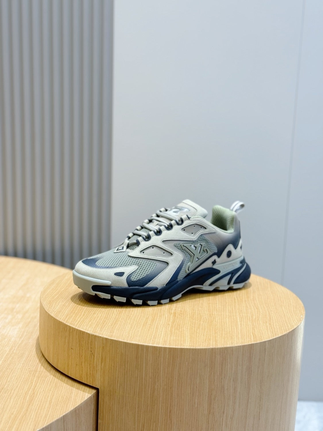 LOUIS VUITTON LV Runner Tatic Sneaker Shoes #376377