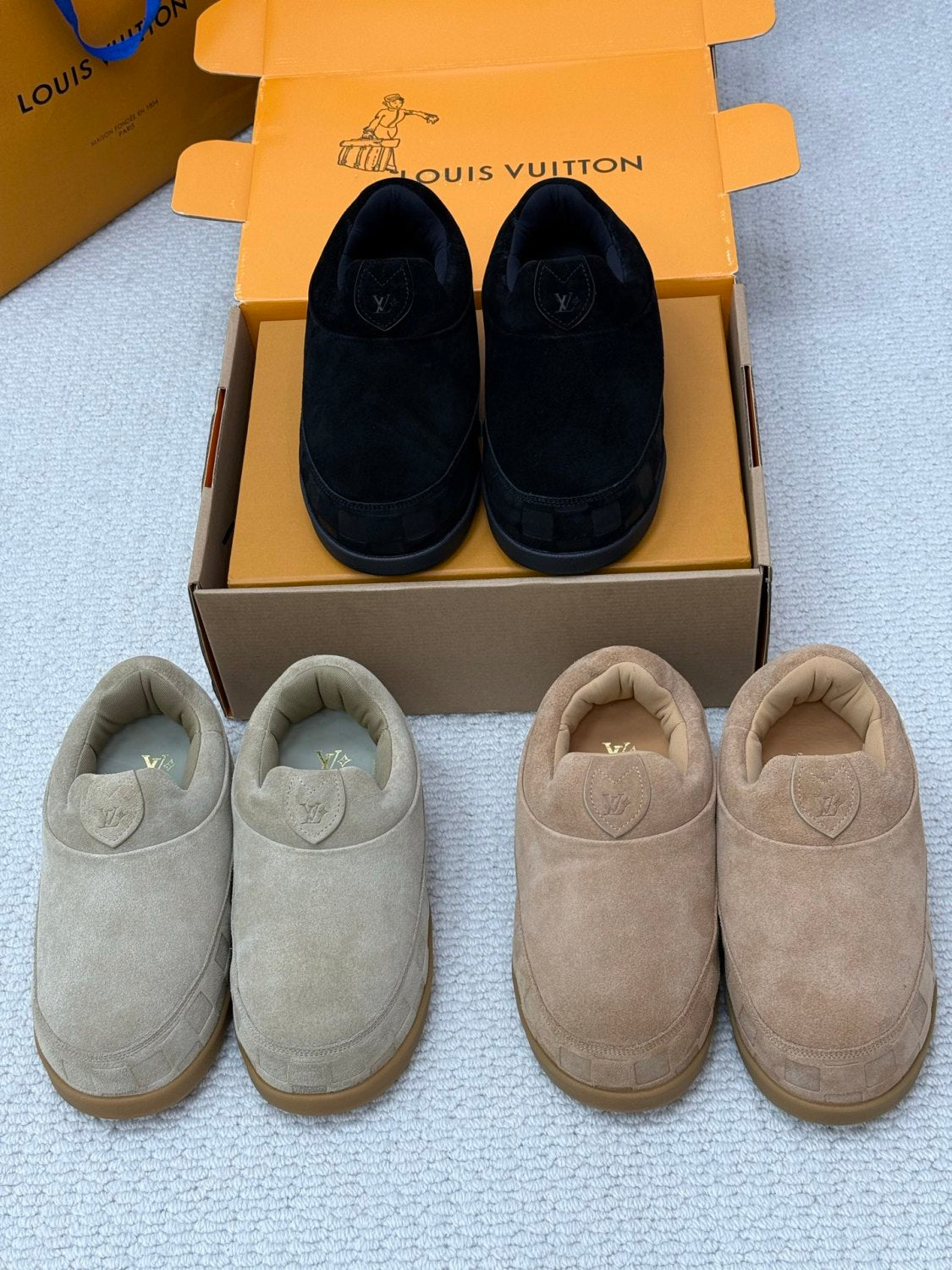 Louis Vuitton LV Yeti Slip On Men's And Women's Autumn/winter Printed Patchwork Round-toe Chunky Suede Fashionable Warm Boots Couples' Shoes #81454