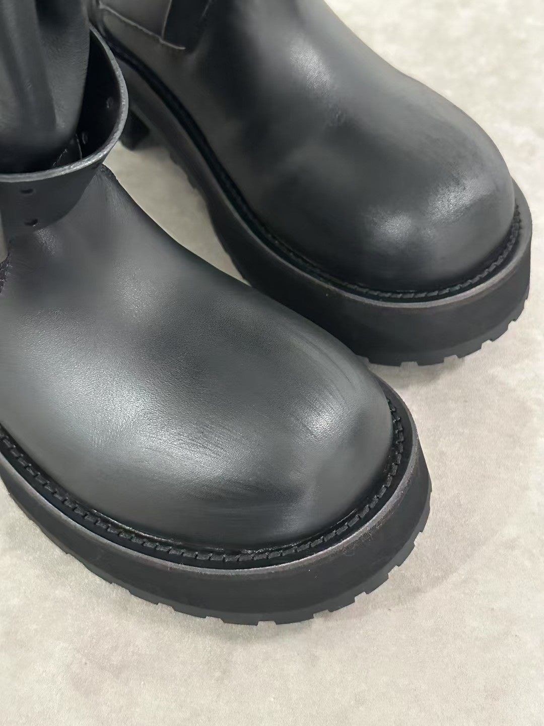 Balenciaga Venom Men's And Women's Solid Color Autumn/winter Round Toe Buckle Cowhide Leather High Top Boots Shoes #78113
