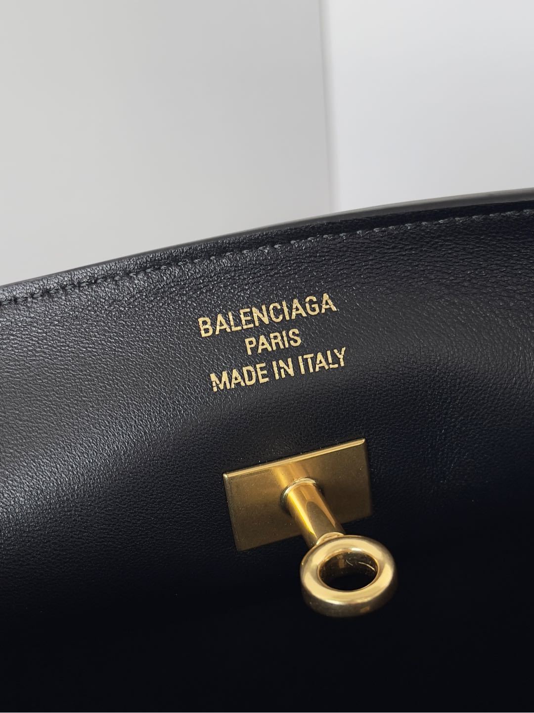Balenciaga Women's Bel Air Series Large Leather Handbags Solid Color Casual Shoulder Bag Bags 8057602ABAW1000 Ngvp #9932