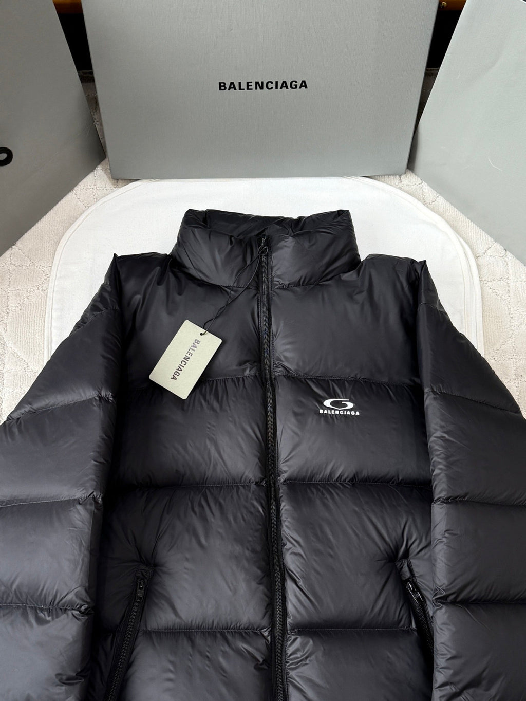 Balenciaga Standard Puffer in Black #334416
