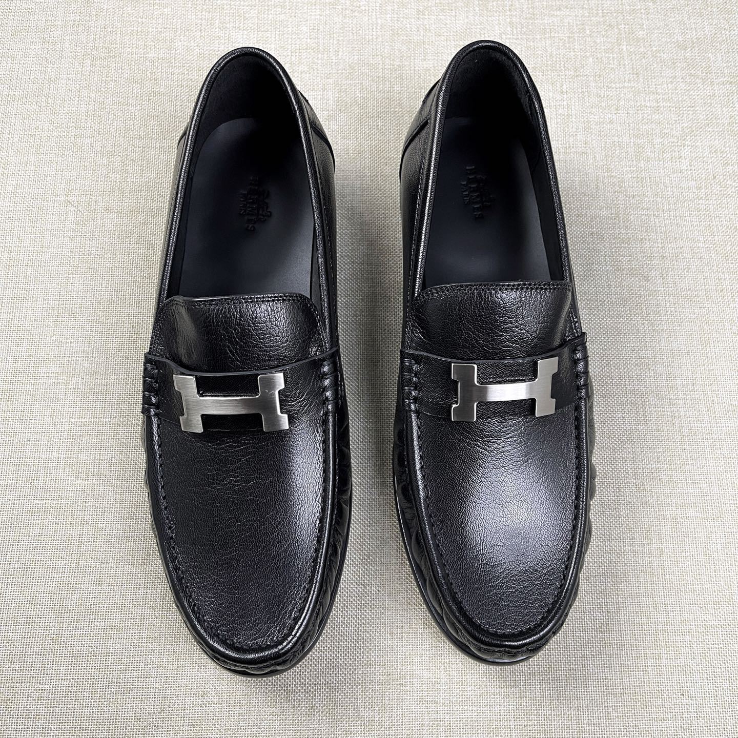 Hermes Men's Fall/Winter Fashion Classic Solid Color Leather Round Toe Slip On Logo Low Top Flat Leather Shoes #78922