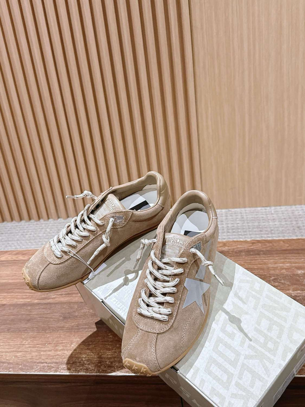 Golden Goose Women's Spring/Fall Fashion Casual Round Toe Lace Up Flat Low Top Nylon Leather Blend Retro Star Decorated Marathon Series Sneakers Shoes #79381