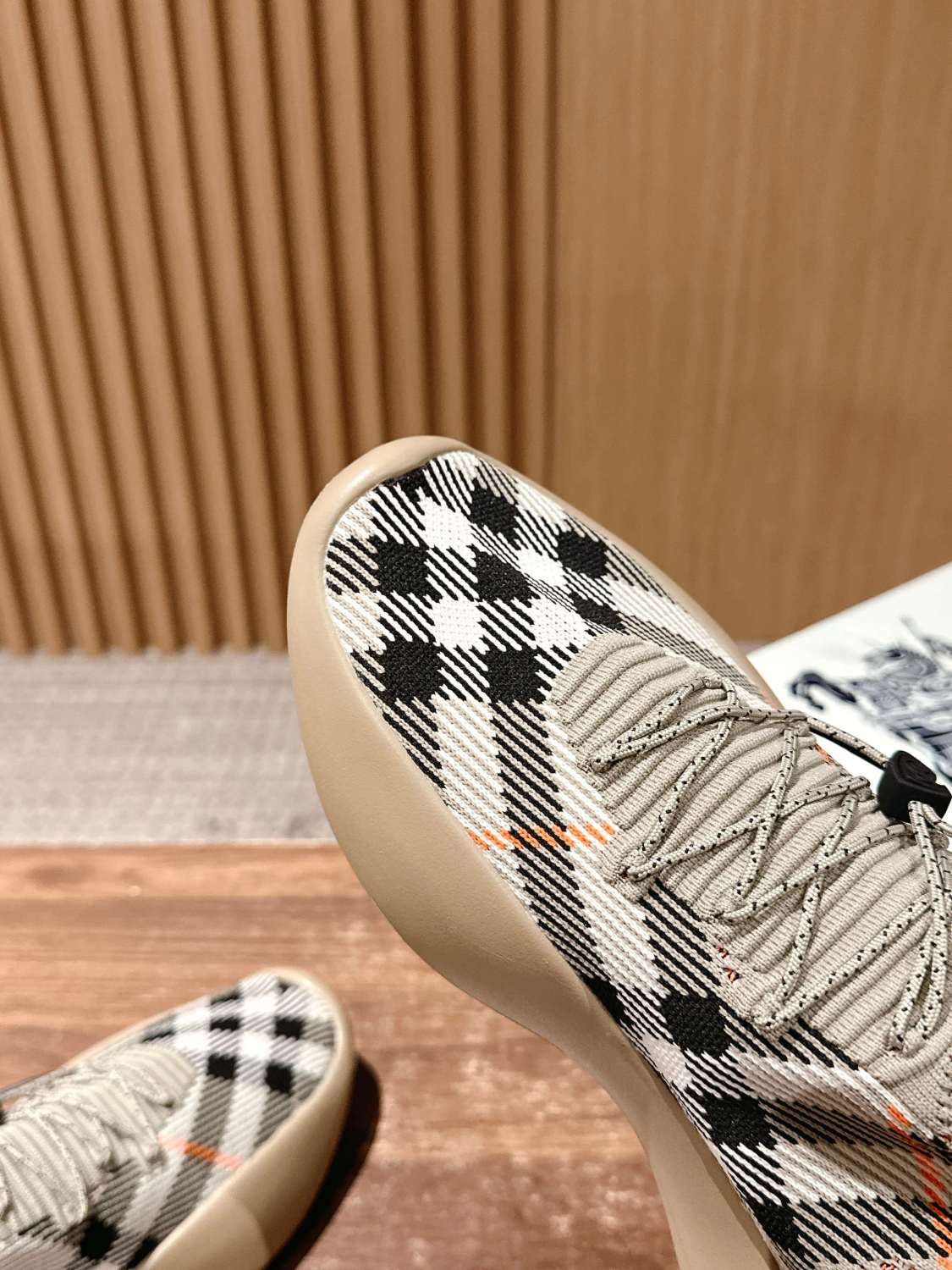 Burberry Neptune Men's Plaid Knit Low-Top Lace-Up Thick-Sole Sneakers Shoes #77226