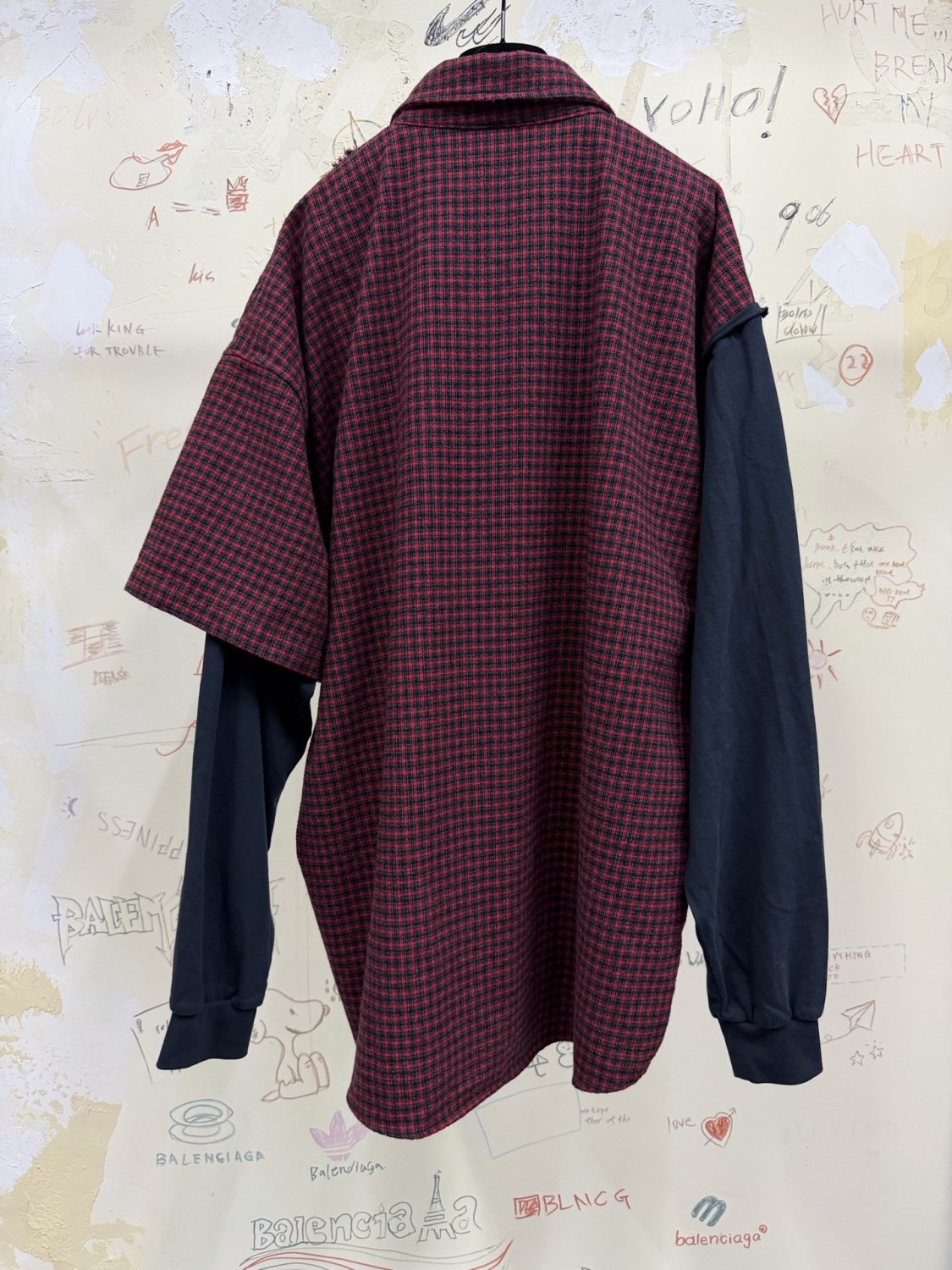 Balenciaga Men's Patched Shirt in Red black #335726