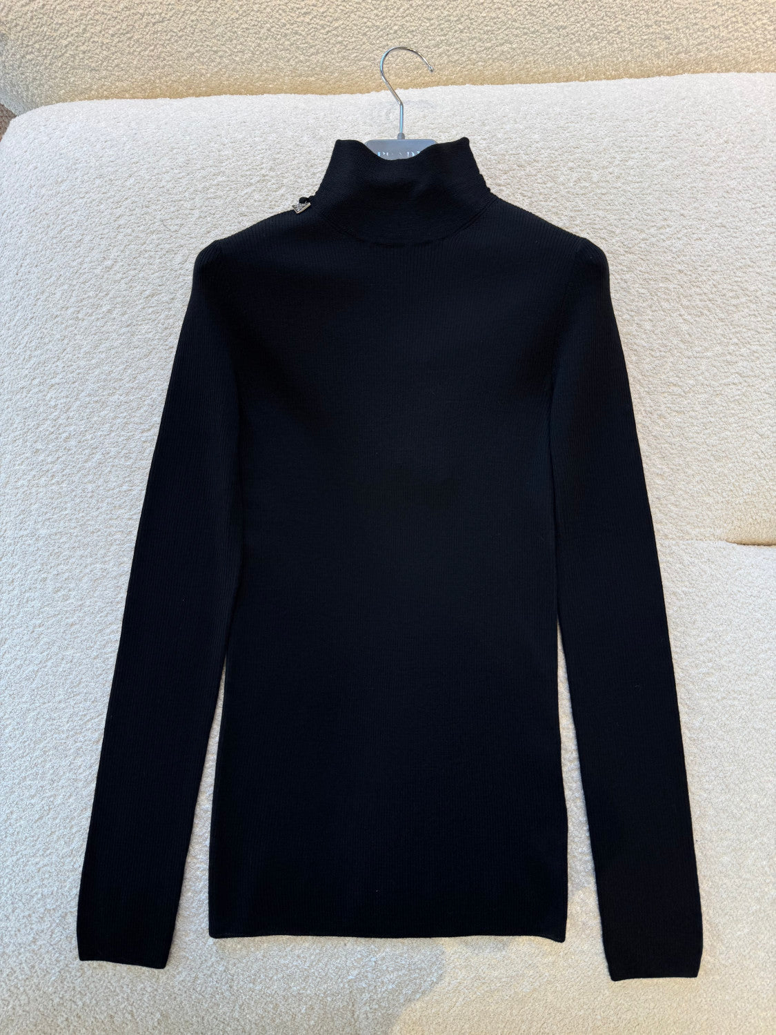 Prada Men's and Women's Solid Color Turtleneck Slim-cut Wool Sweater #333520