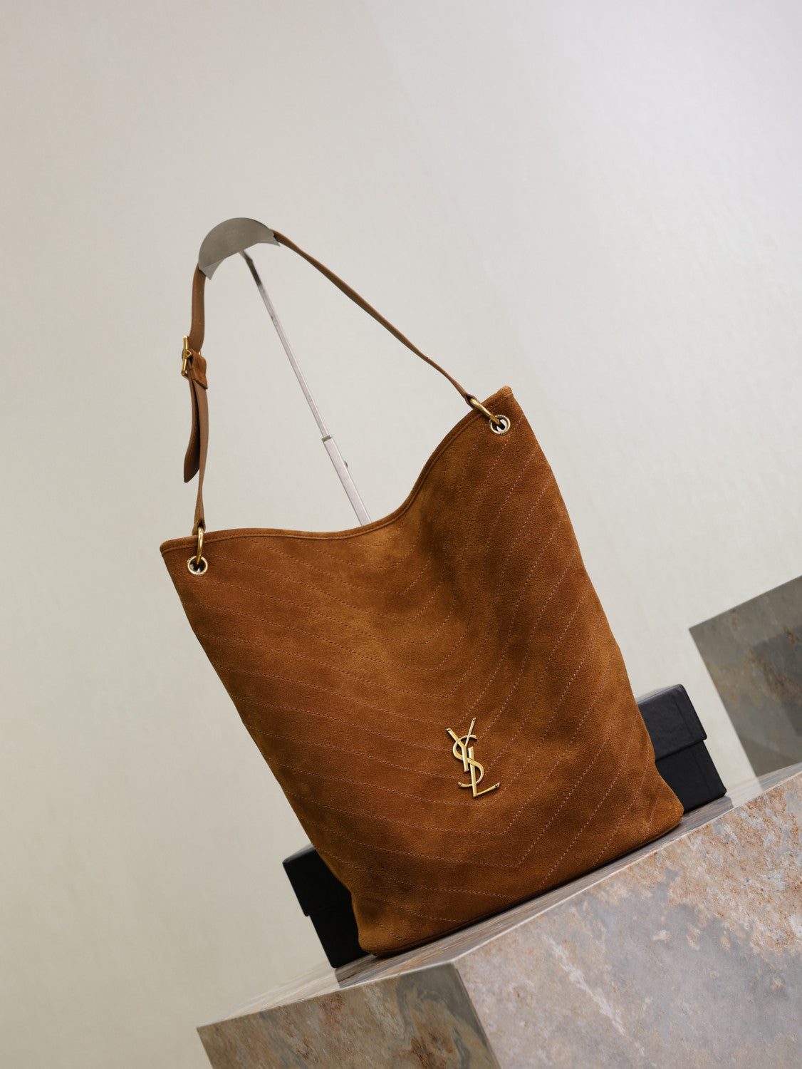 Saint Laurent NIKI Supple Bucket in Suede in Brown #337074