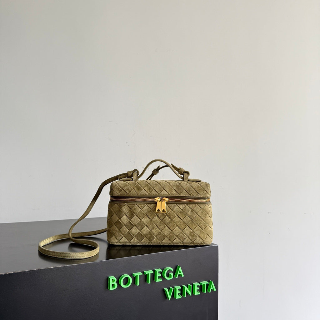 Bottega Veneta Women's New Woven Zipper Crossbody Bag Makeup Bags #195271