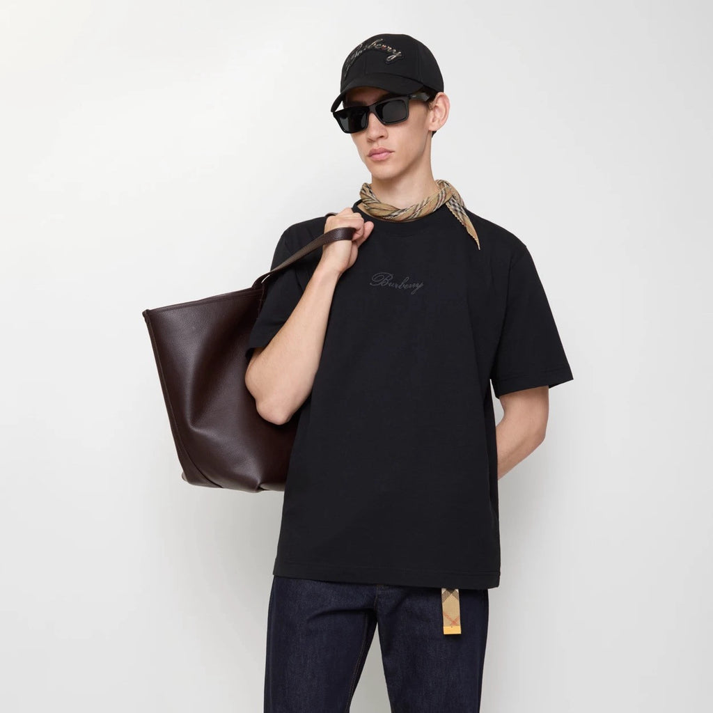 Burberry 26ss Men's and Women's Artistic Font Logo Embroidered T-shirt #333415