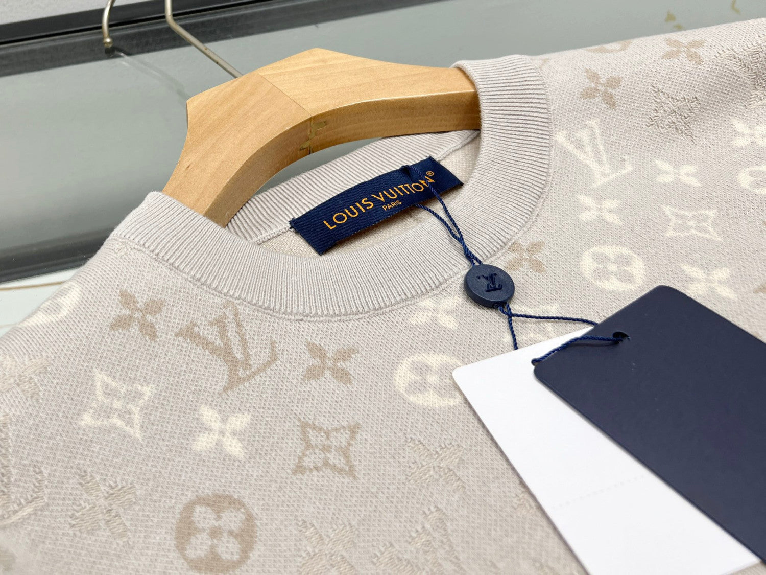 Louis Vuitton Monogram Short-Sleeved Crewneck #333584