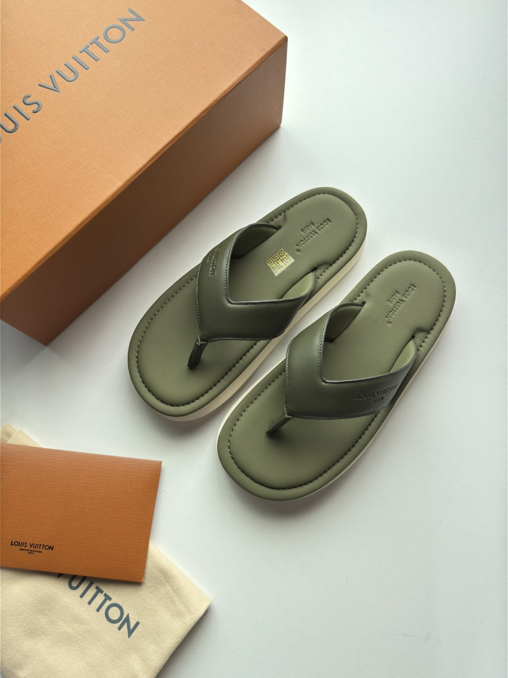 Louis Vuitton LV Flip Thong Shoes #387886