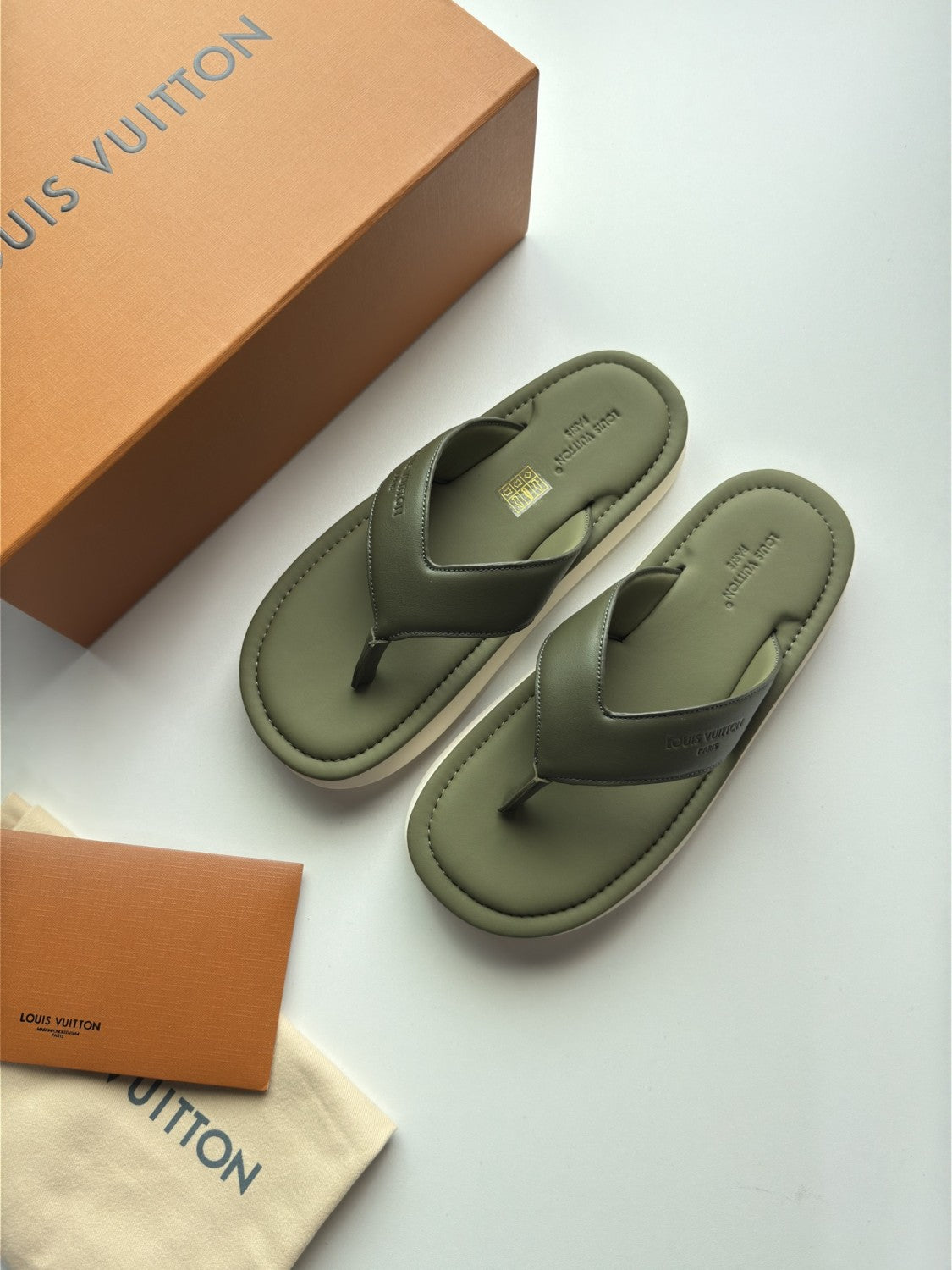 Louis Vuitton LV Flip Thong Shoes #387886
