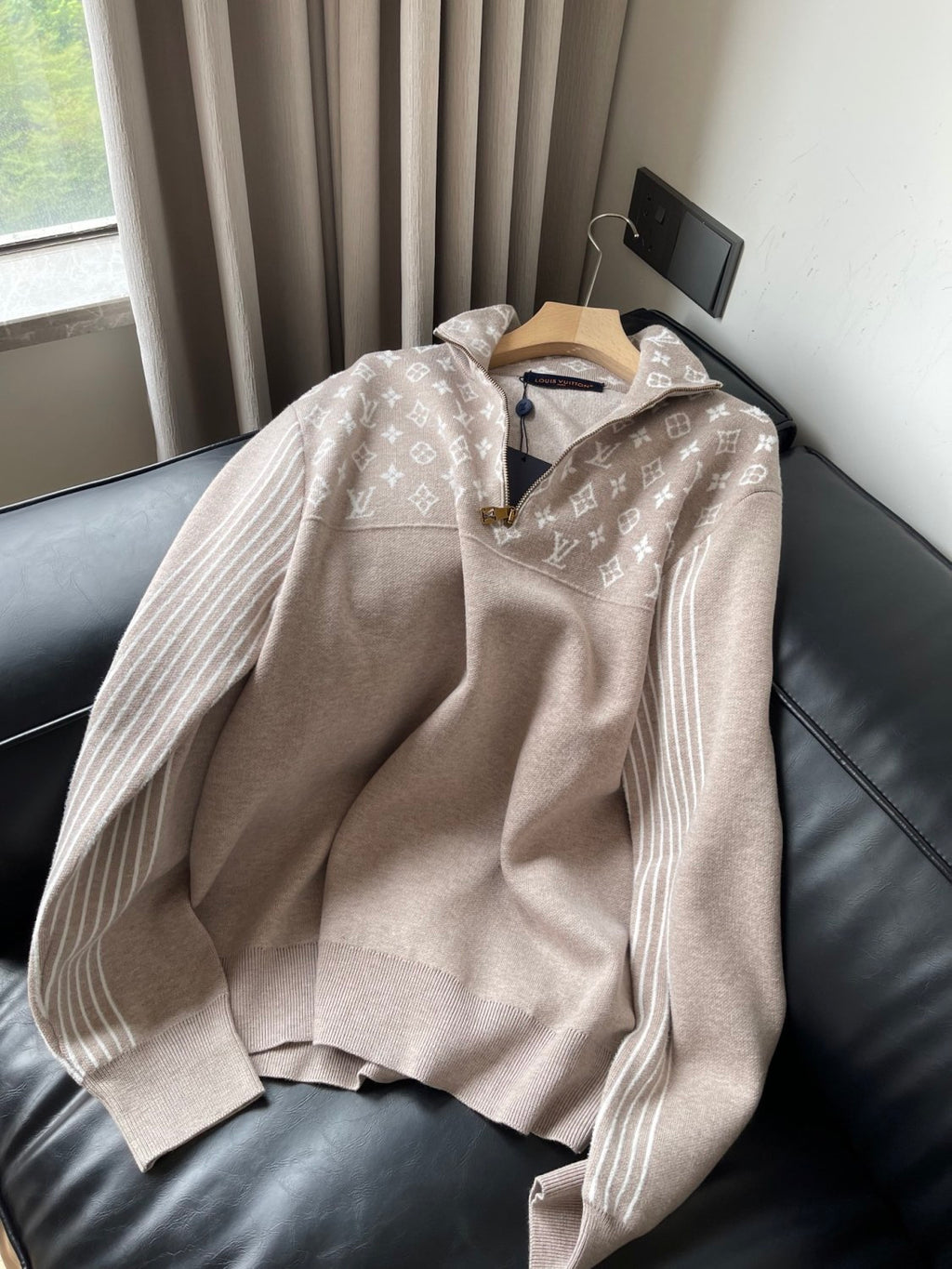 Louis Vuitton Ribbed Wool Half-Zip Pullove #333703