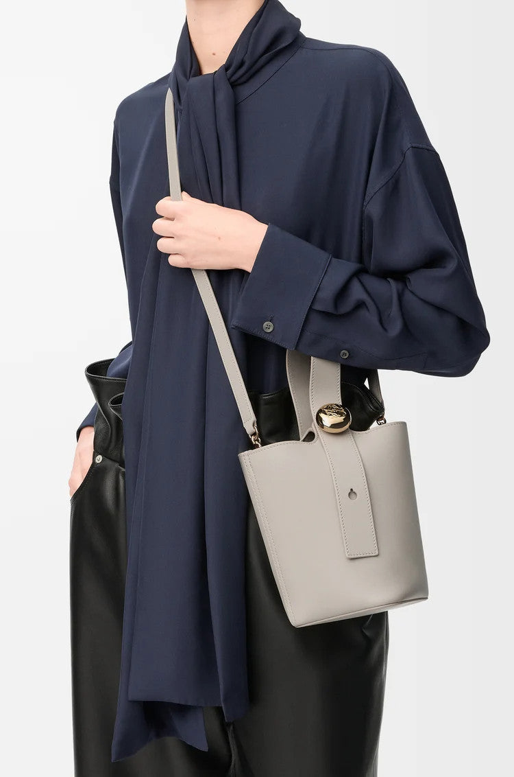 Loewe Mini Pebble Bucket In Smooth Calfskin Bags Stylish Casual Yet Luxurious And Elegant Crossbody Bag #196299