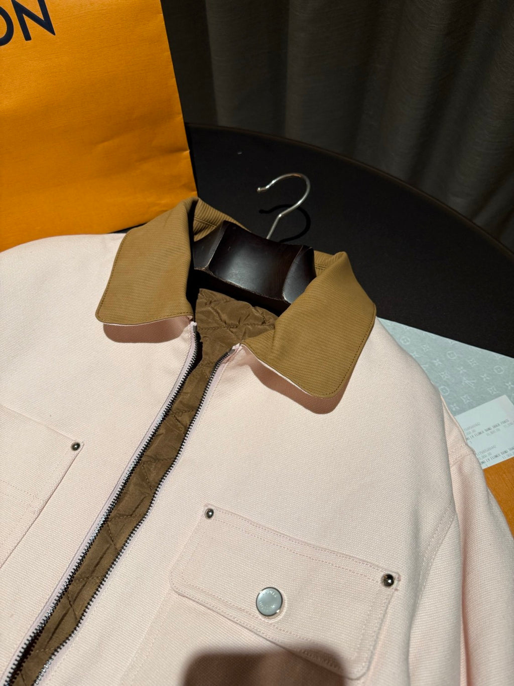 Louis Vuitton X Men's Autumn And Winter Pink Lapel Workwear Jacket Cotton Fashion Trend Zipper Casual Long Sleeve Jacket  #81632