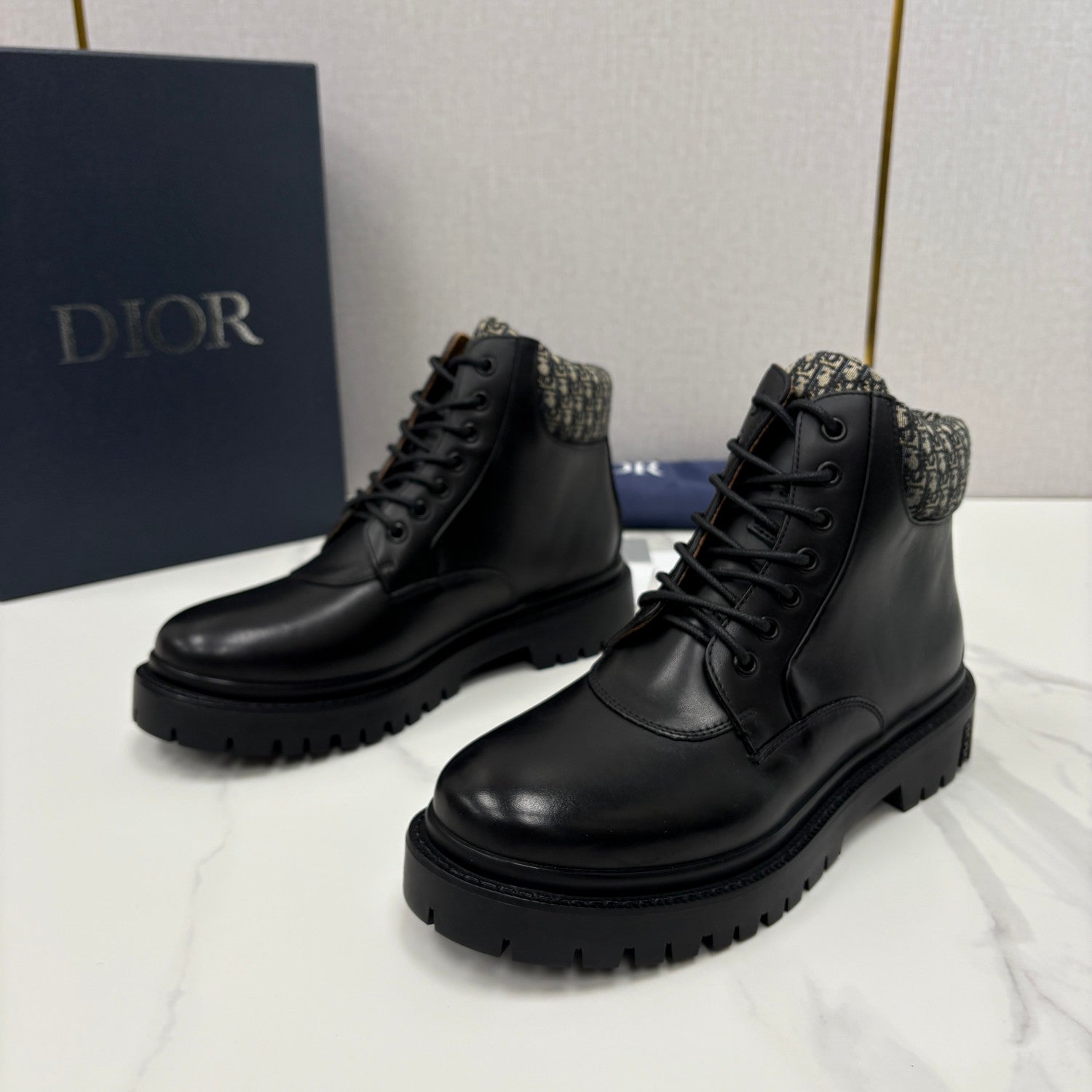 DIOR Dior Explorer III Ankle Boot Black Smooth Calfskin and Black Dior Oblique Jacquard #336112