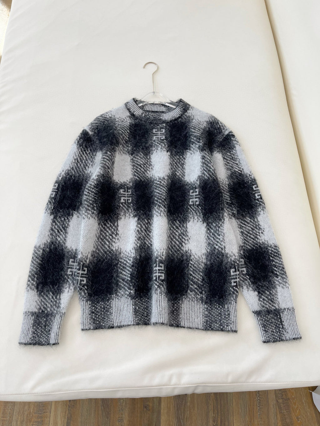 Givenchy Men's Autumn Black and White Check Mohair Cotton Knit Pullover Sweater #97723
