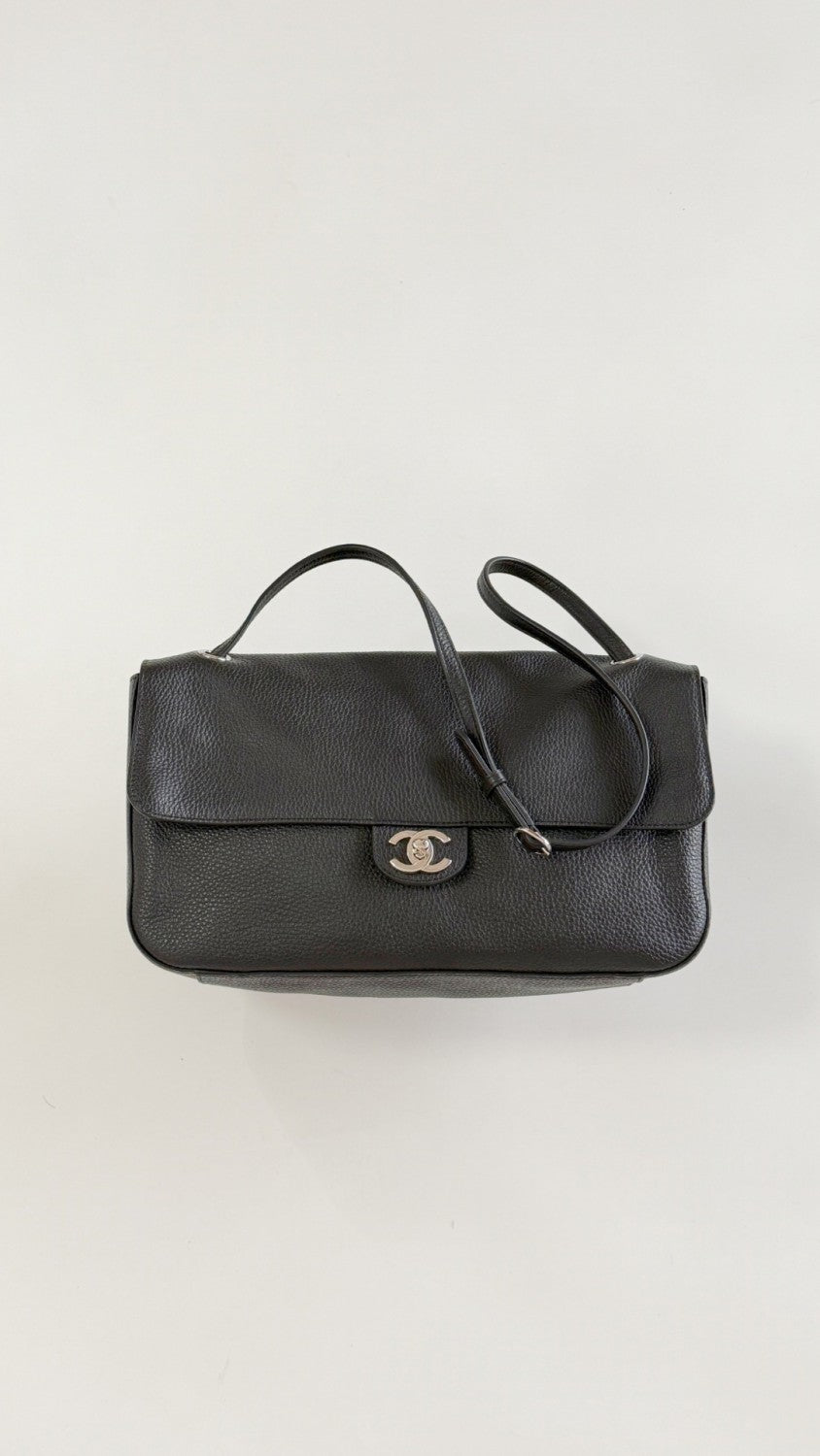 CHANEL Maxi Flapbag Grained Calfskin Silver Metal Black #378545
