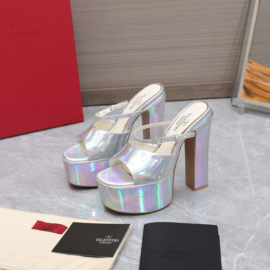 Valentino Spring And Summer Waterproof Platform Patent Leather High Heels Fashion Heightening Sexy Temperament Elegant Slippers Sandals Shoes Waterproof Platform 4cm Heel Height 15.5cm #81145
