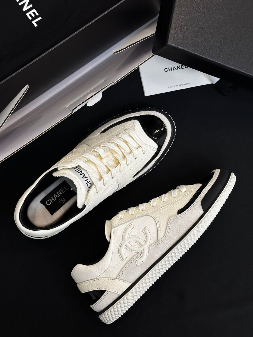 Chanel Thin-soled Sneakers Moral Training Shoes #382625