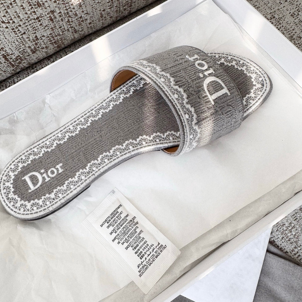Dior Dentelle Slide Sky Blue Dior Oblique Embroidered Cotton and White Lace #377809