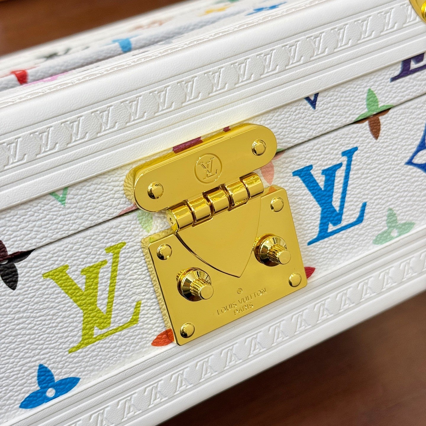 Louis Vuitton Monogrammed Printed Latch Closure Coated Canvas Organizer Tissue Box Hard Case Bag Bags #76449