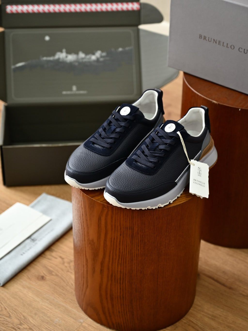 Brunello Cucinelli Men's Leather Sneakers #387382
