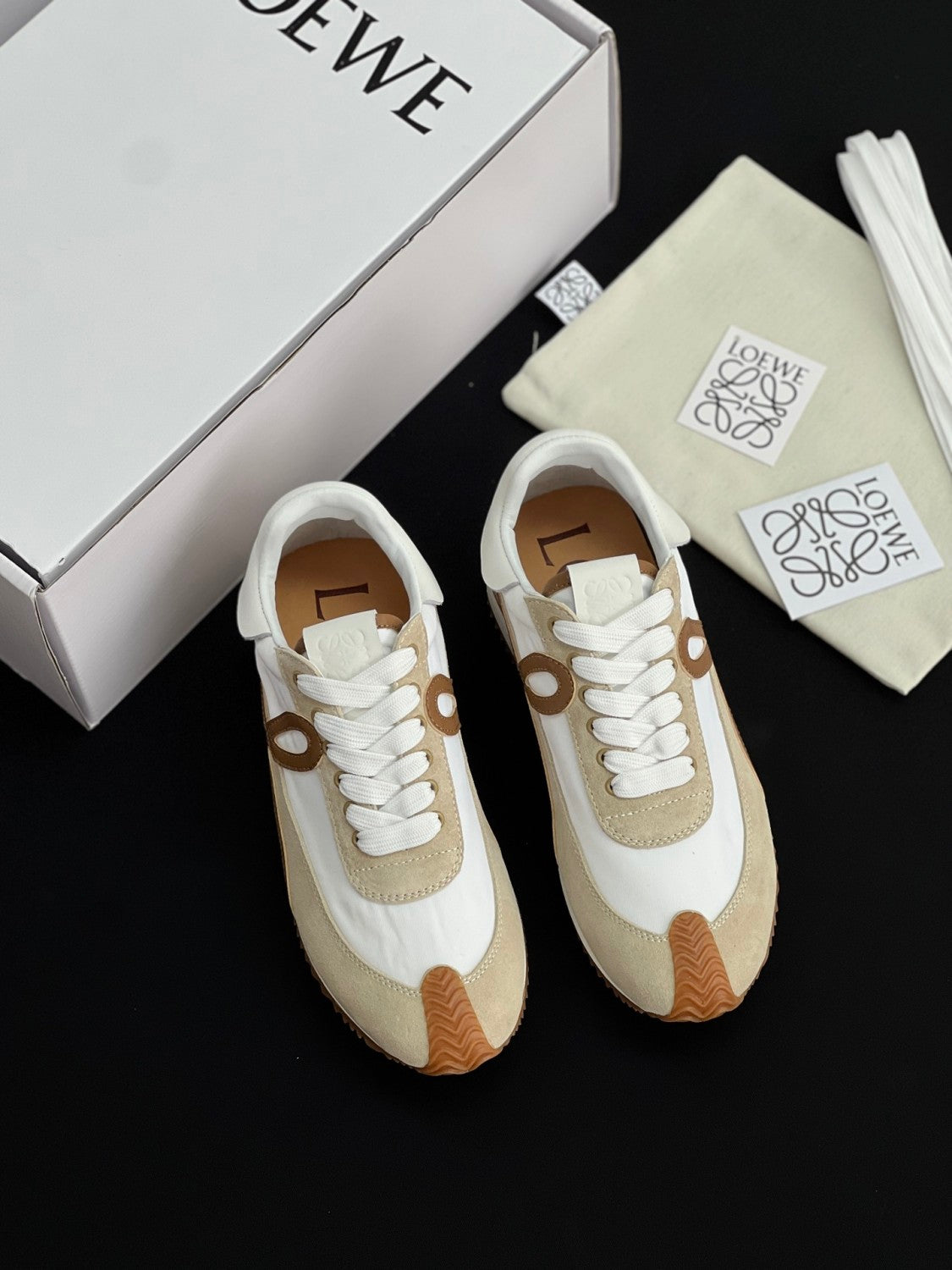 LOEWE Flow Runner 2.0 in Nylon and Suede #385055